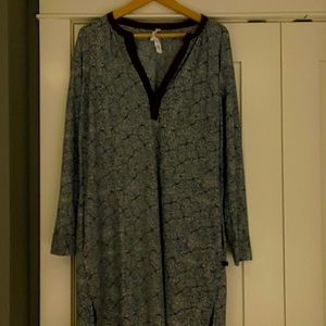 Luluulemon High Low Dress never worn
